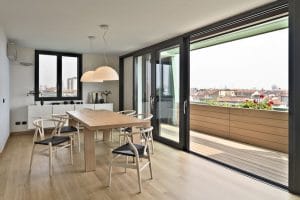 Comment poser des panneaux en bois en 4 étapes ?